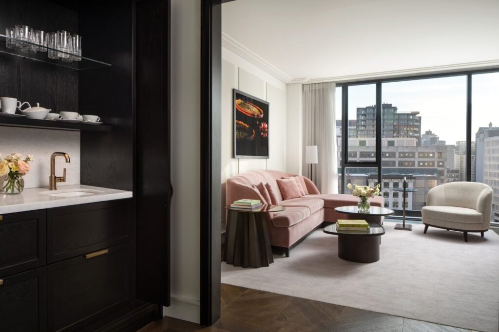 2. deluxe one bedroom suite 2022