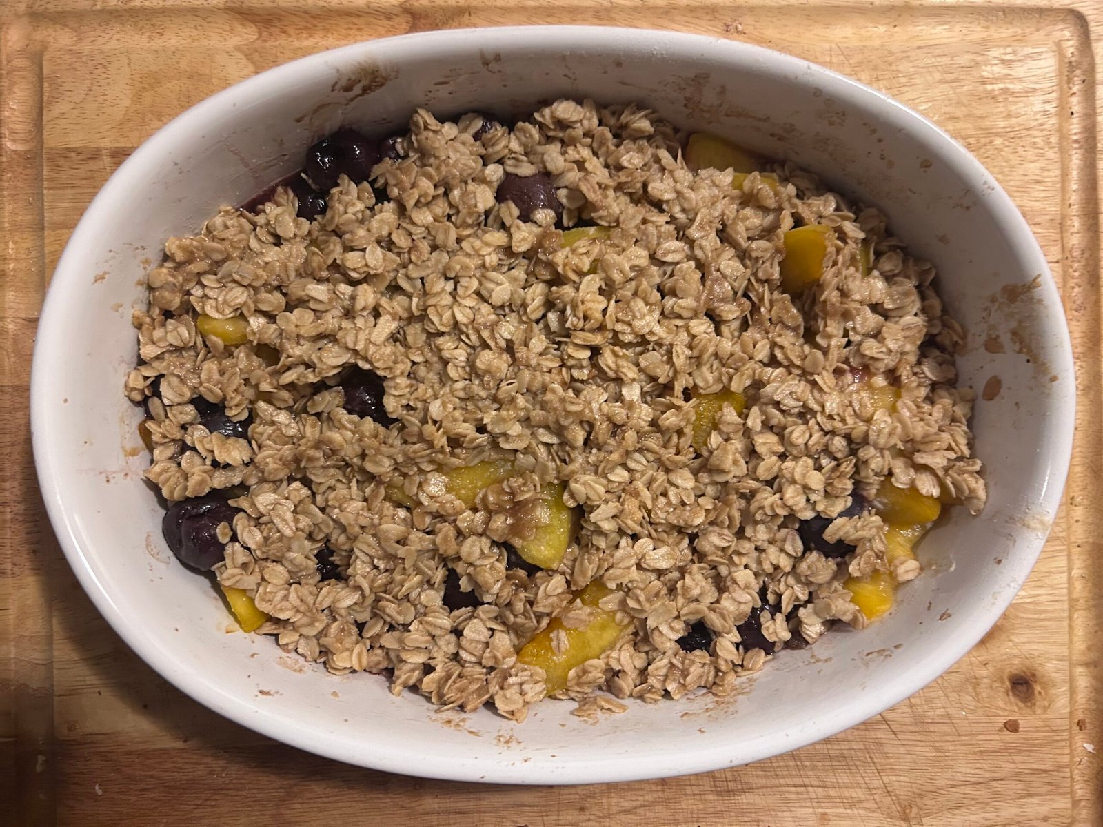 peach and cherry crumble